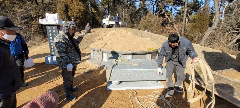 탄천 원형 둘레석 시공-28-6.jpg